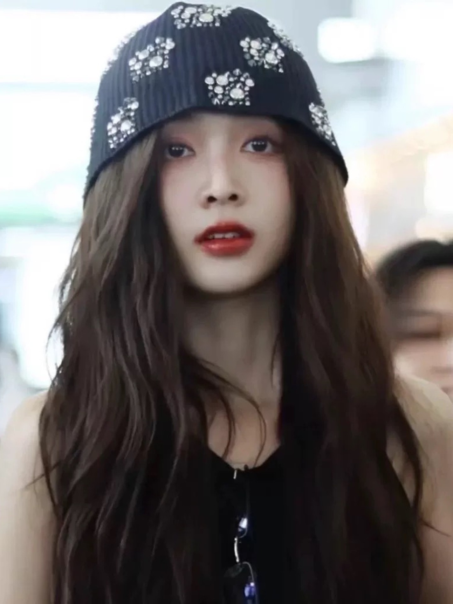 【 goods in stock 】 autonomy Atiissu style   Hot drilling Cold cap Knitted hat men and women Wu Xuanyi Same crystal decorate