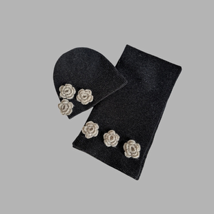 套头帽加围巾2件套秋冬时髦精致手工钩针花朵女士羊毛堆堆帽冷帽