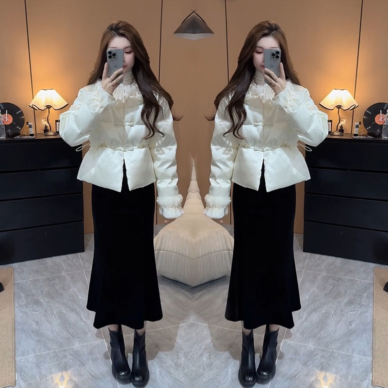 花边领钉珠盘口棉服外套气质百搭