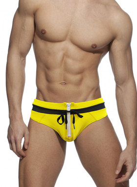 男士三角泳裤男生性感白色泳衣男人温泉比基尼青年游泳裤沙滩泳装