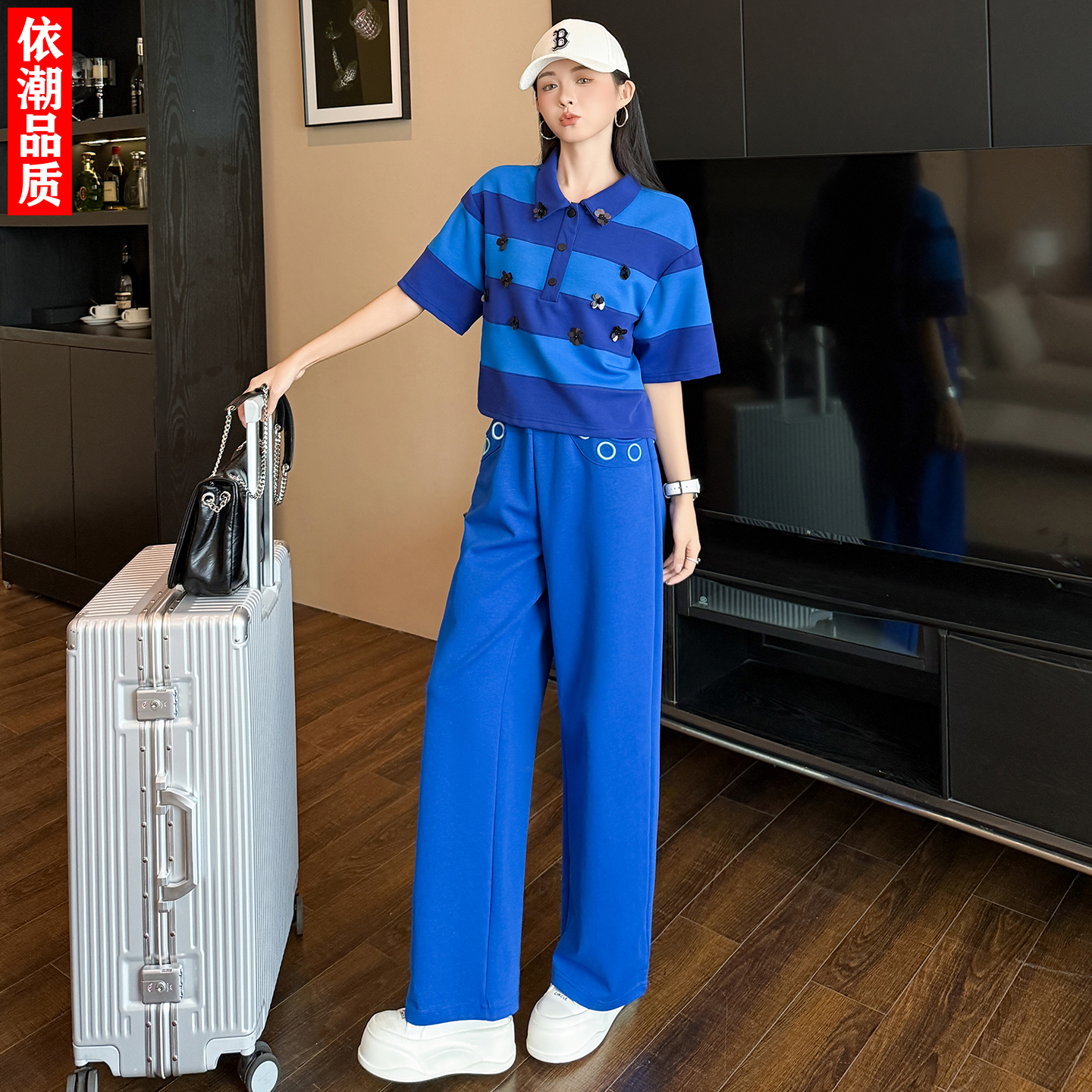 巨好看翻领拼色条纹短袖休闲运动套装女夏季旅游穿搭阔腿裤两件套