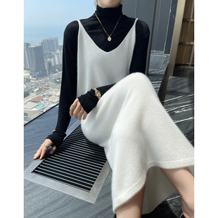 山羊绒细吊带针织连衣裙女2024年秋冬新款韩版V领过膝羊毛中长裙
