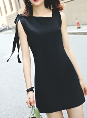 赫本风高级感2025新款春夏无袖显瘦收腰小黑裙高端气质黑色连衣裙