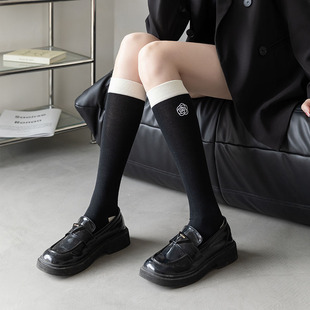 袜子女黑白拼色中筒袜ins刺绣山茶花日系纯棉小腿袜长筒袜