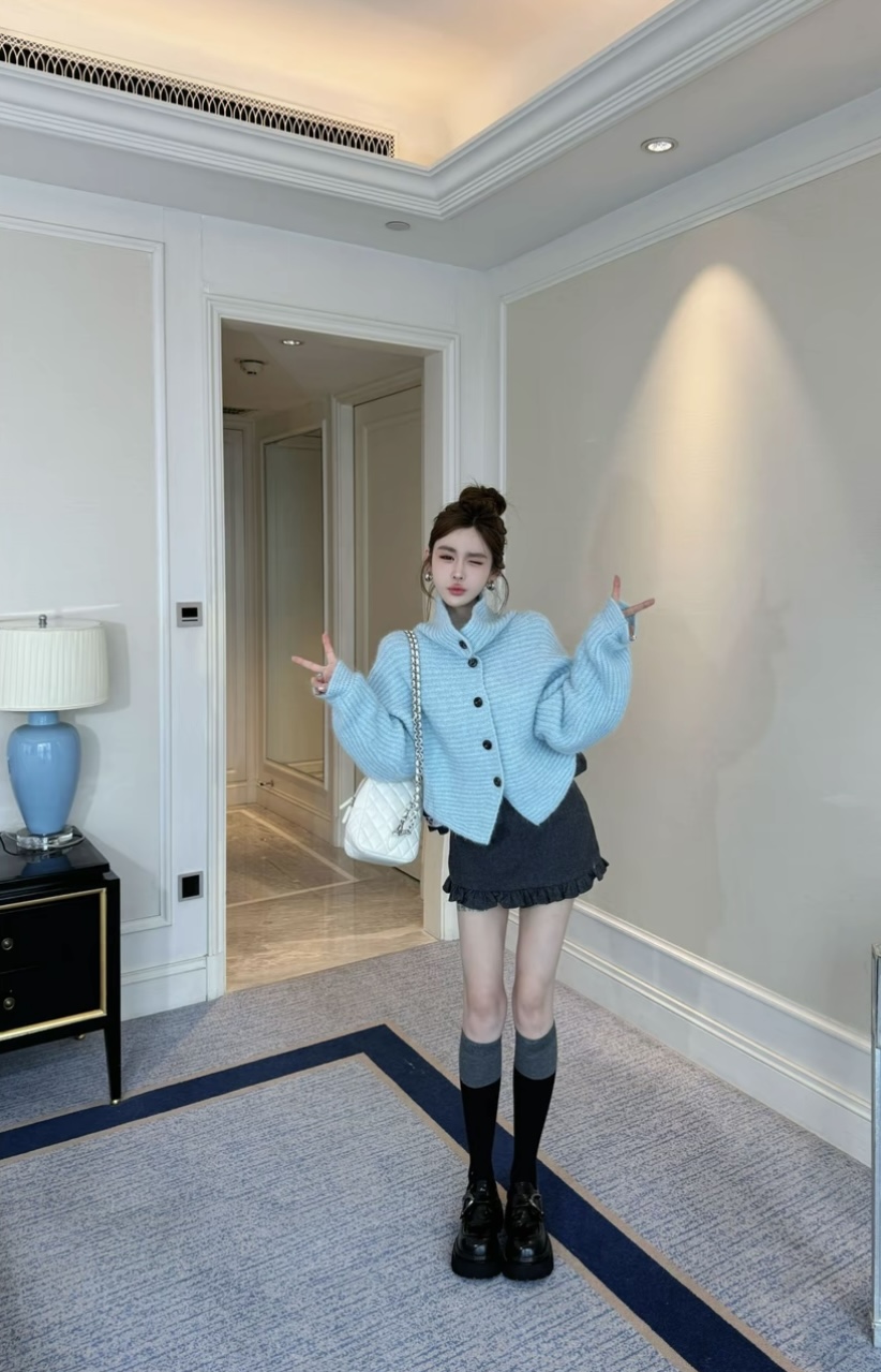 韩国东大门2025冬季新款韩版宽松休闲翻领毛衣女短款针织开衫外套