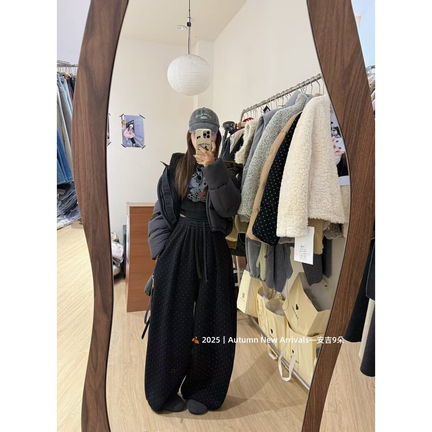 五折福利。 新款韩版宽松休闲连帽长袖羽绒服女面包服外套