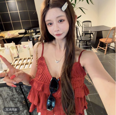正品实拍2026夏季新款韩版修身显瘦洋气V领无袖层层背心露背设计