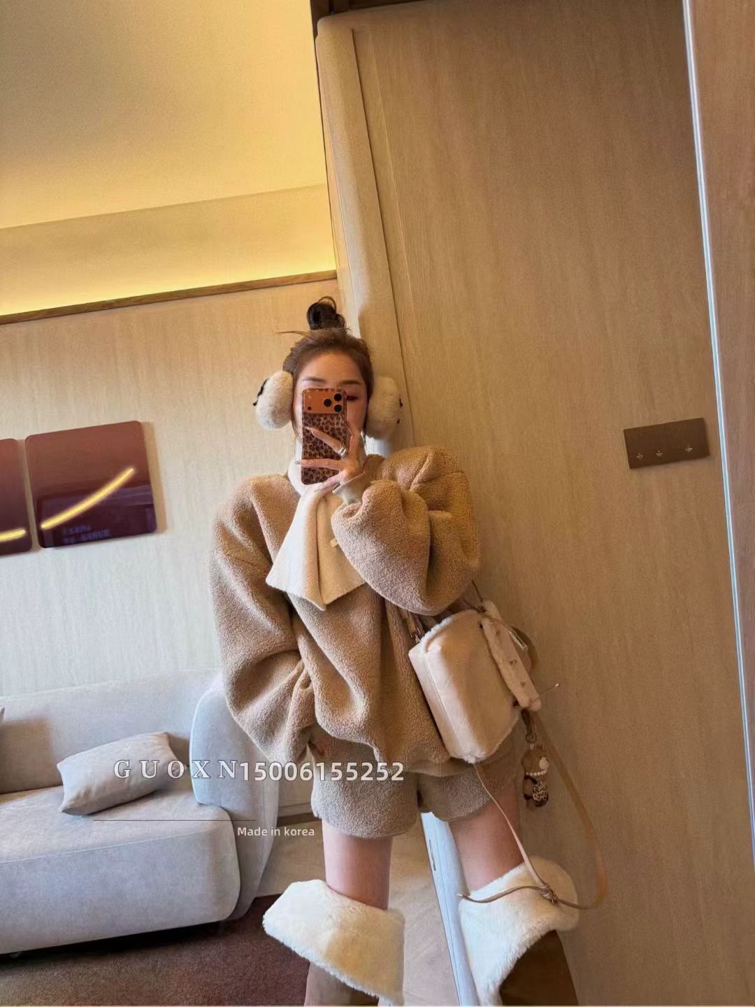 2025冬季新款韩版宽松加厚保暖套头毛毛卫衣外套+短裤时尚套装潮