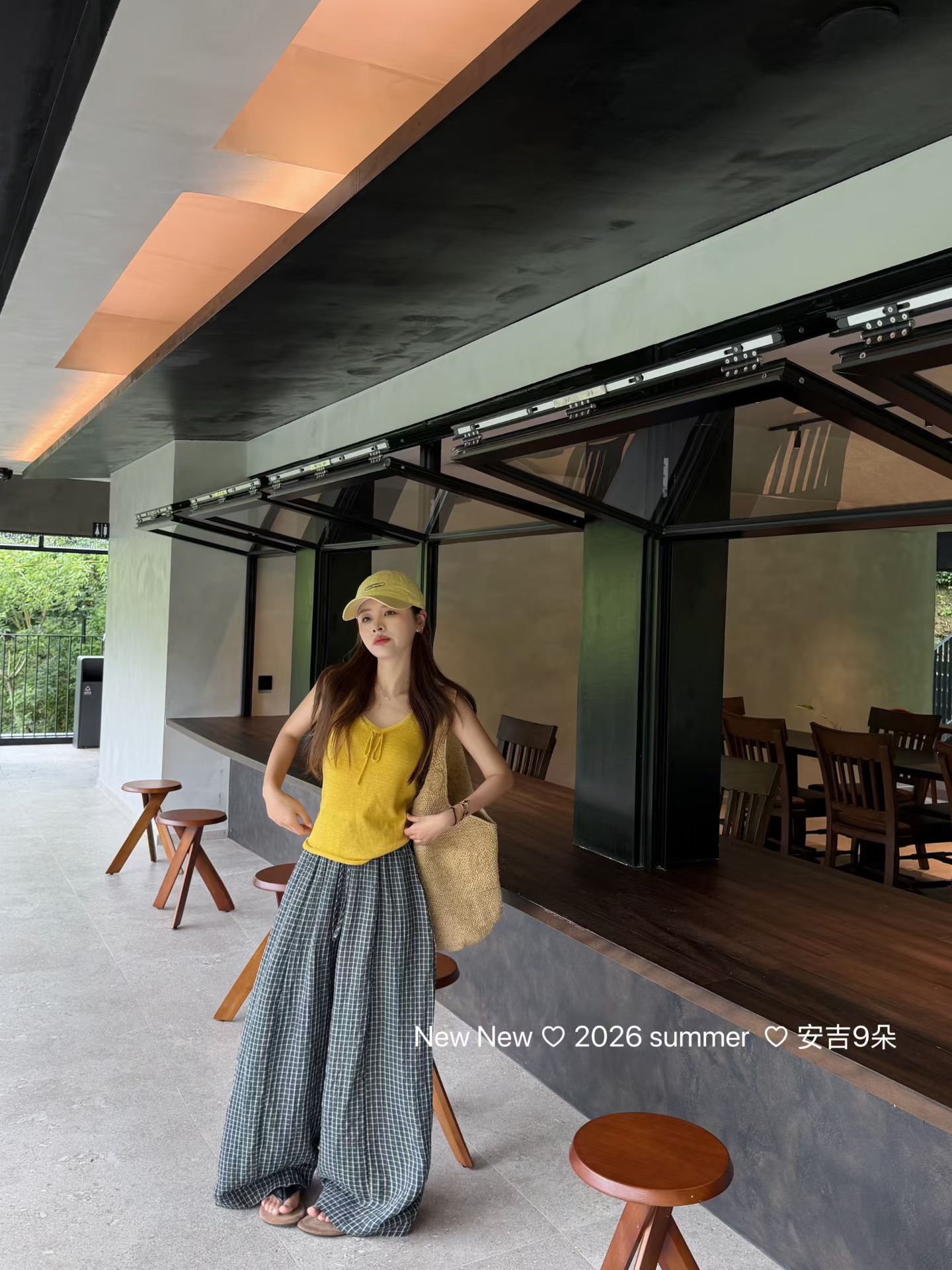 正品实拍2026夏新款韩版宽松百搭时尚v领套头针织背心+休闲裤套装