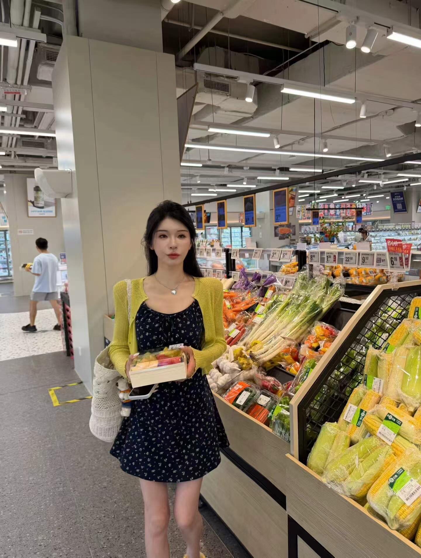 正品实拍2026夏季新款韩版时尚百搭显瘦碎花吊带连衣裙开衫套装女