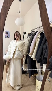 宽松休闲圆领重工刺绣狐狸毛领短款 韩版 羽绒服外套女 新款 2025冬季