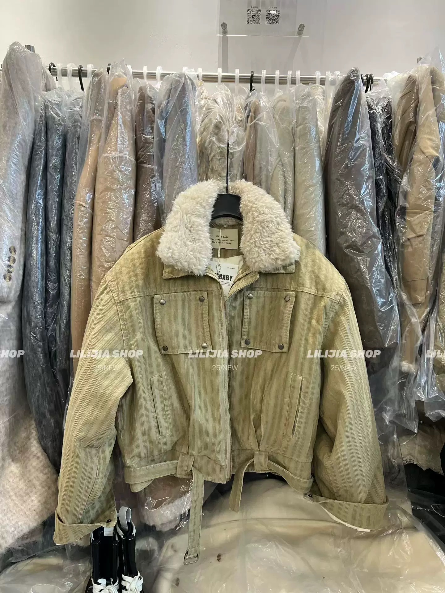 韩国东大门2025冬季新款韩版宽松休闲翻领羊羔毛羽绒服短外套女潮