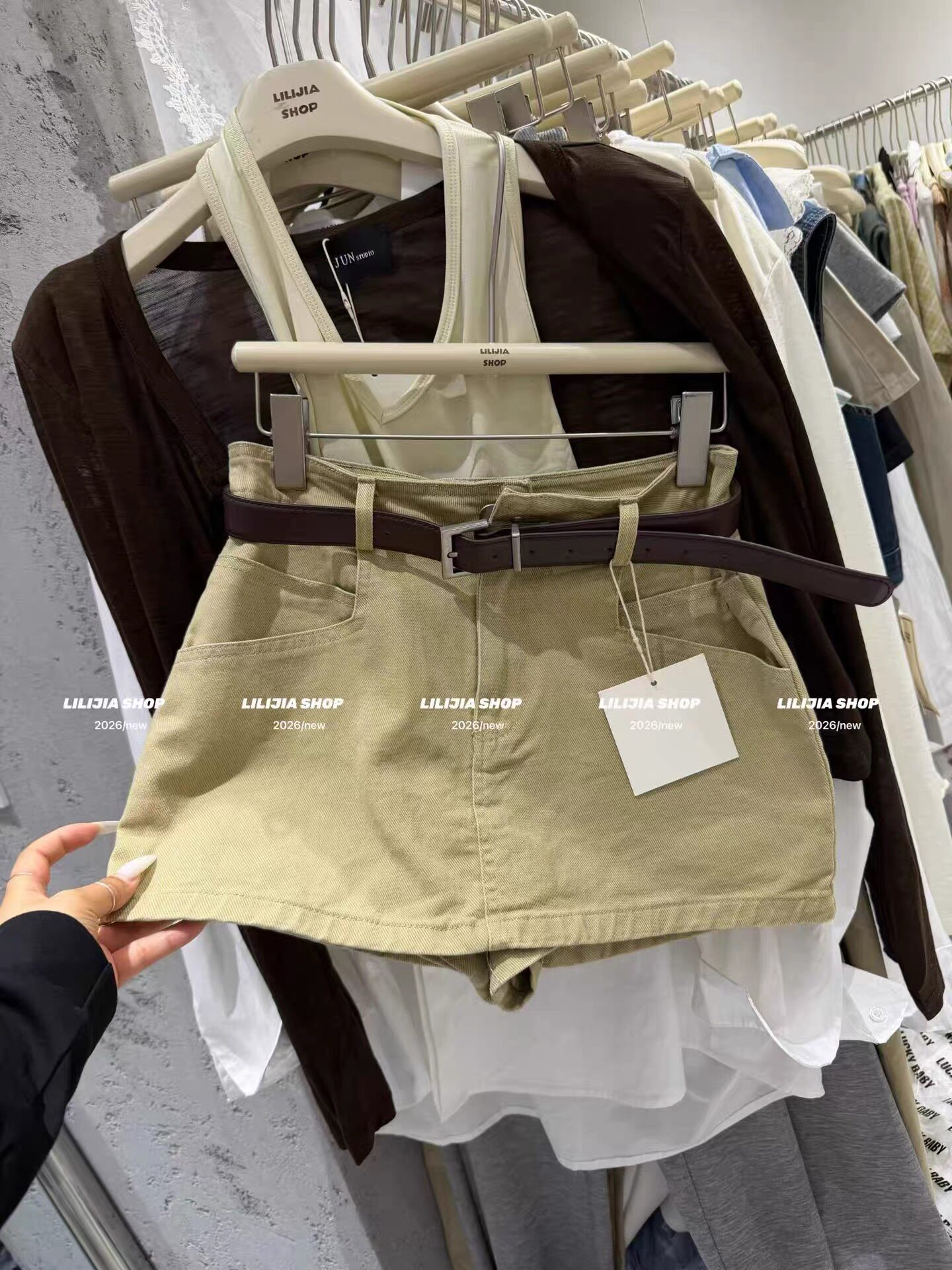 正品实拍2026夏季新款韩版时尚百搭显瘦设计感小众牛仔短裙裤女潮