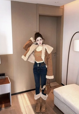 泡菜订制大翻领羊羔毛皮毛一体外套女2025冬季新款韩版百搭短外套