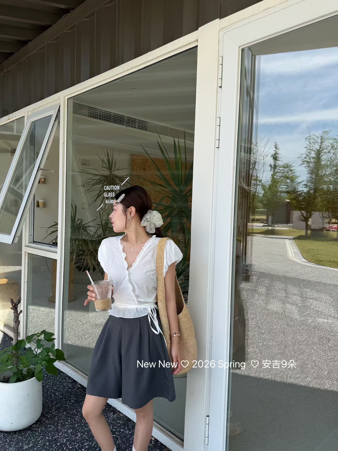 正品实拍2026夏季新款韩版百搭v领洋气绑带设计感甜美时尚衬衫潮
