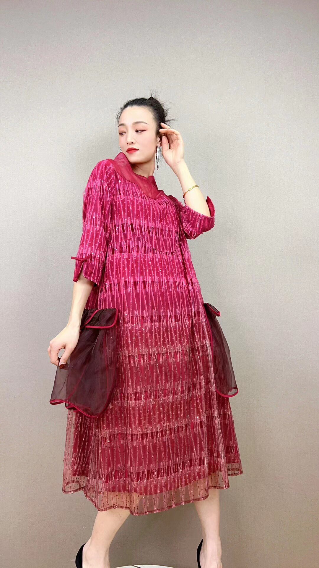 卓拉刺绣连衣裙原创设计品牌