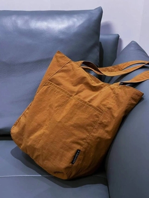 帆布包女日系防水尼龙休闲单肩布包设计感小众大容量通勤托特大包