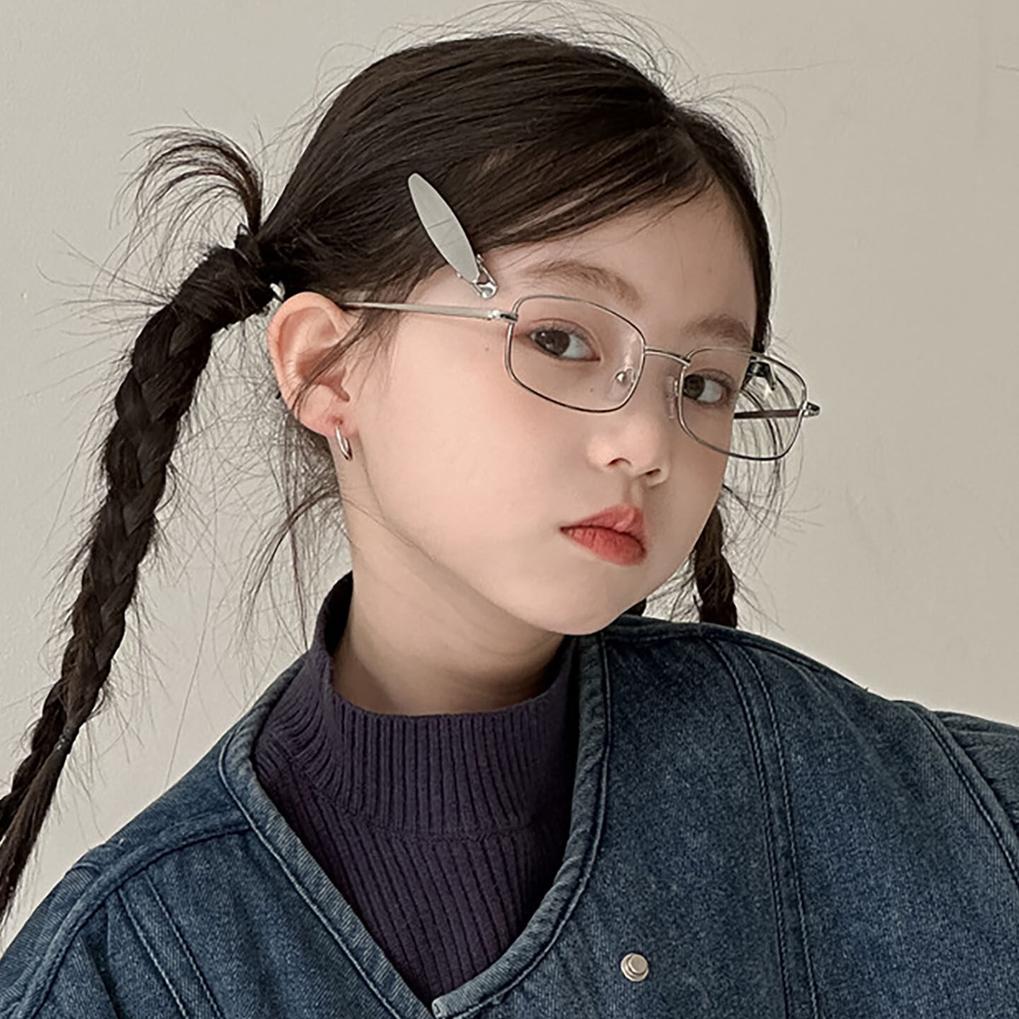 好看的眼镜方形儿童时尚素颜镜拍照百搭女童模特无度数平光镜