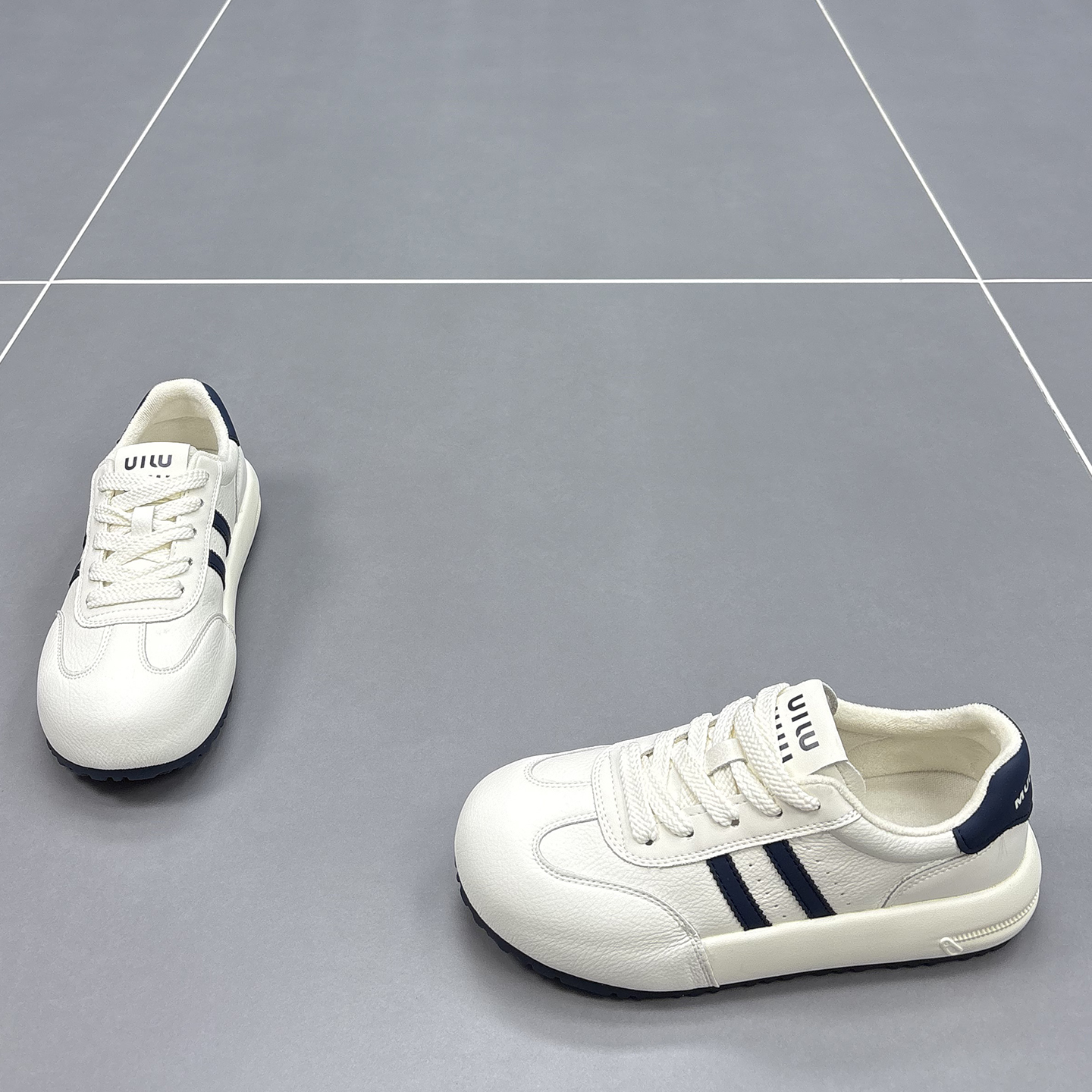 真皮加绒德训鞋女2025冬季新款