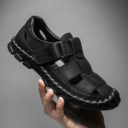 跨境大码凉鞋2024夏季新款休闲包头真皮洞洞懒人一脚蹬男士沙滩鞋