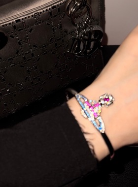 人手b备的时髦爆xixi后手镯星球