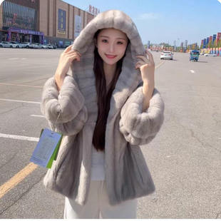 柏林雪夜 高级感温柔大气披肩帽仿水貂抽刀工艺毛毛外套女