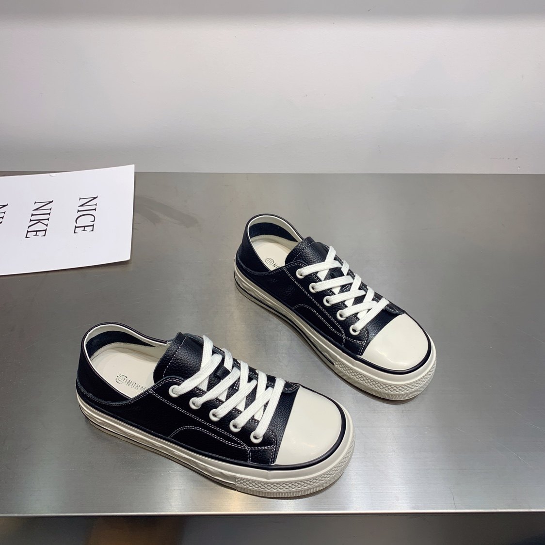 诺曼町女鞋2023年春款系带娃娃头踩跟两穿小白鞋真皮百搭休闲板鞋