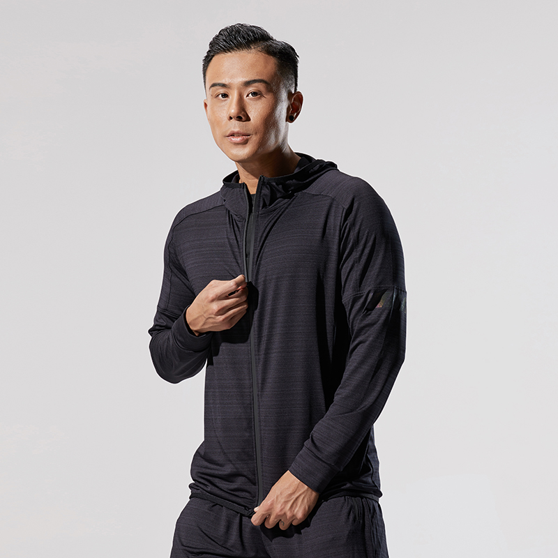 运动外套男长袖连帽卫衣足球速干衣篮球训练服透气吸汗紧身健身服在类目 运动服/休闲服装, 运动茄克/外套中 - 来自Buy2taobao.com提供专业的淘宝代购服务