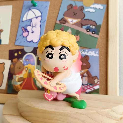 丘比特蜡笔小新汽车中控台摆件