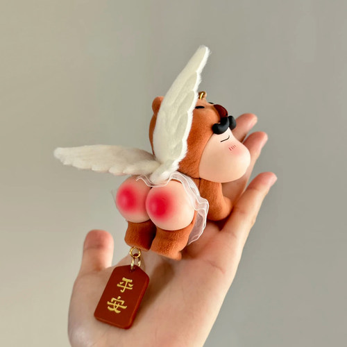 屁屁熊蜡笔小新摆件车内饰品挂件