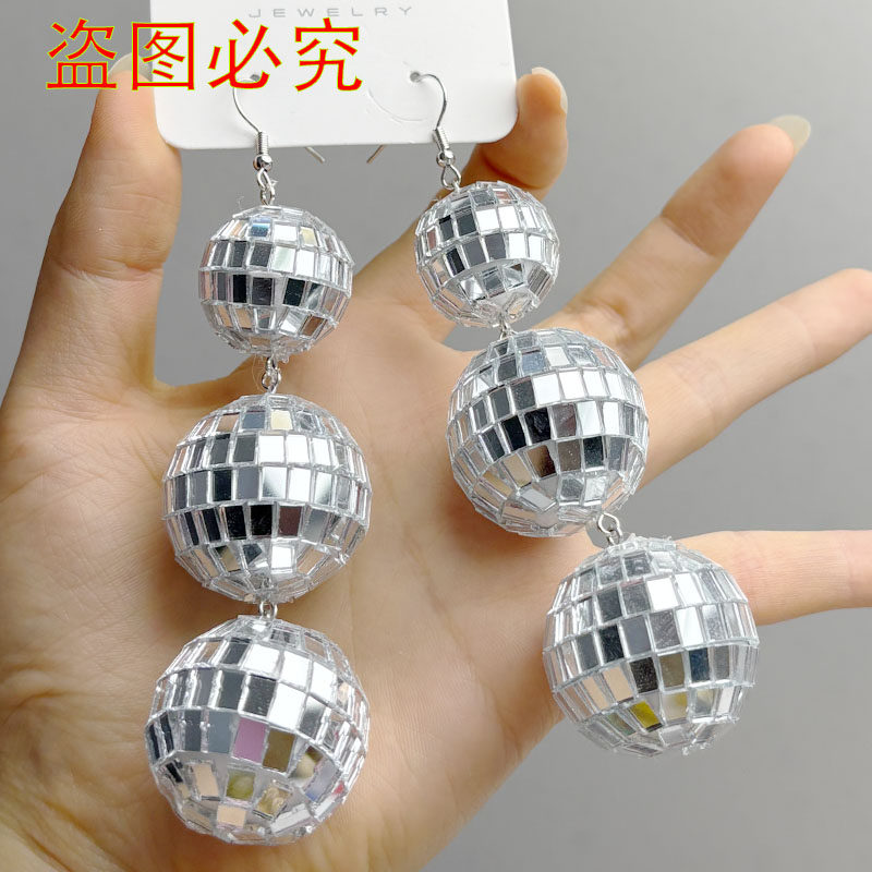 新款欧美夜店DJ歌手DS同款闪亮镜面玻璃球体亮片耳环演出舞台耳饰 - 实物图