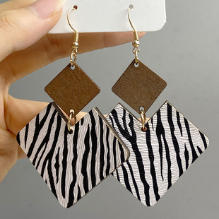 欧美波西米亚几何爱心菱形耳环木片切割粘格子纹皮革拼接爱心耳坠