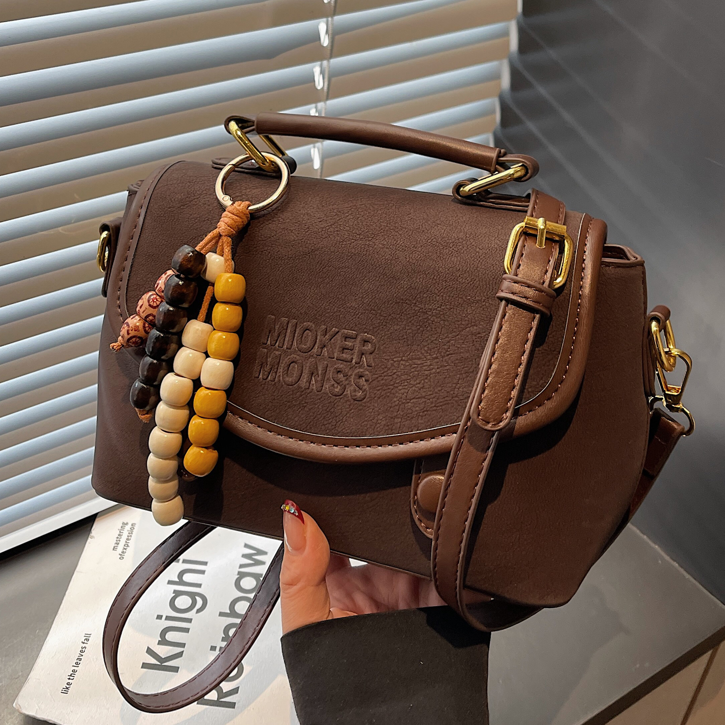 美拉德高级质感小众手提邮差包