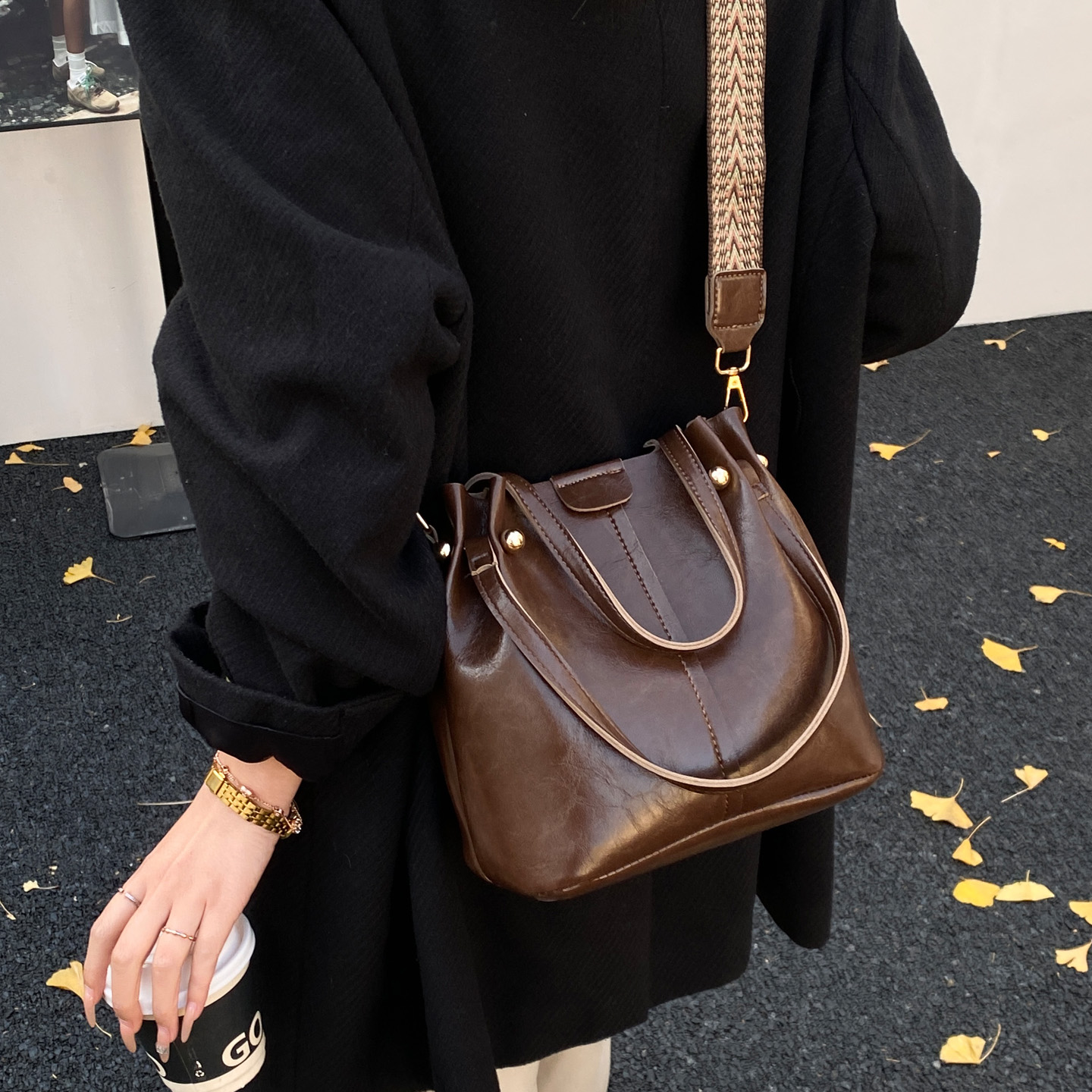 包包女新款高级质感斜挎水桶包