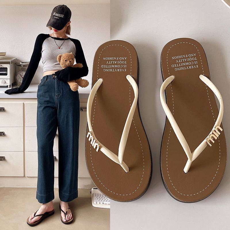 防滑新款夏季字母人字拖女外穿时尚沙滩凉拖设计感小众平底夹趾拖,女鞋,人字拖,淘宝优惠券,粉丝福利购,淘宝优惠卷