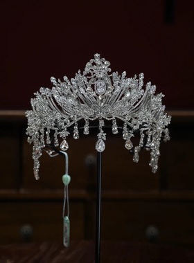 ETE正品气质款高定重工流苏皇冠17707