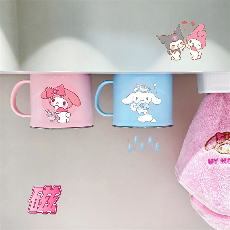 镜柜底磁吸牙刷杯儿童洗漱杯置物