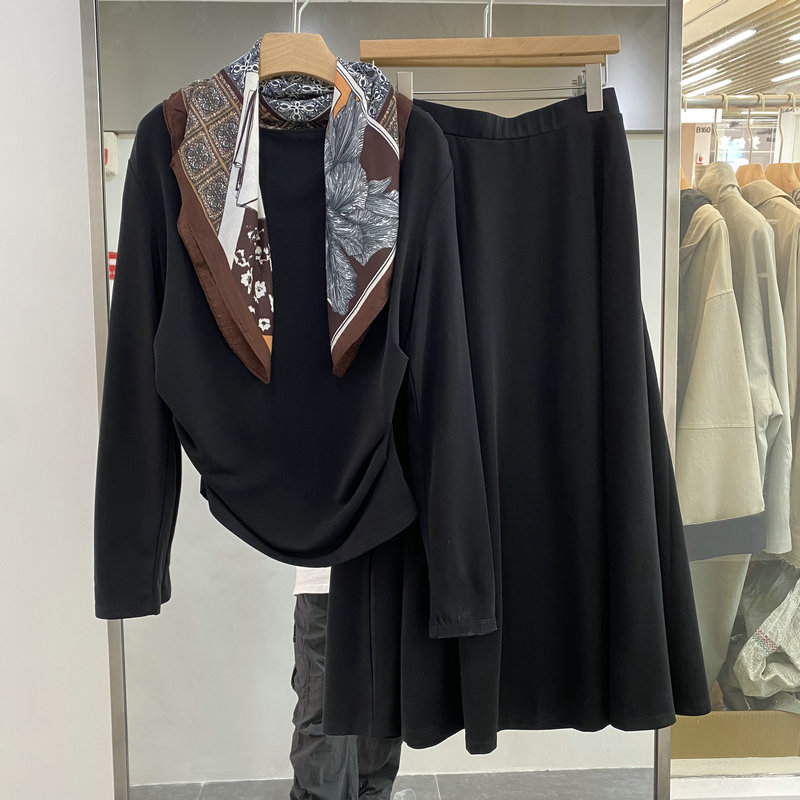 欧洲站2025秋季新款 圆领配丝巾侧褶皱长袖上衣+半身裙减龄套装女