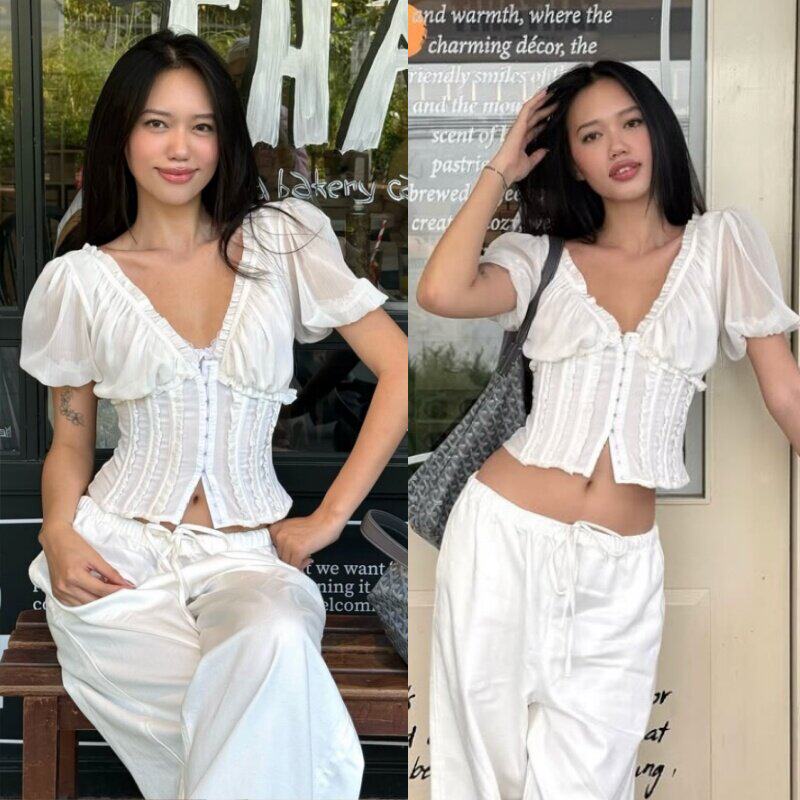 邻家姐姐 法式甜美少女白色木耳边V字领排扣雪纺泡泡袖显瘦小上衣