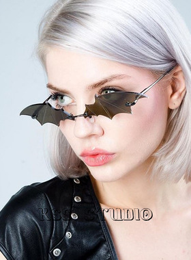 新款欧美个性蝙蝠太阳镜网红男女朋克潮流街拍走秀蝴蝶墨镜搞怪帅