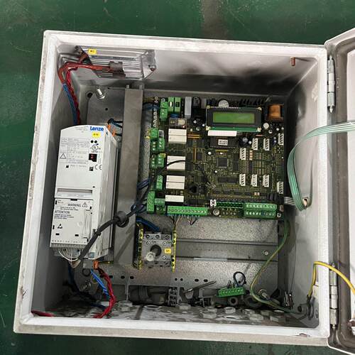 议价E82EV751-2C902 伦茨变频器 220V 0.7KW 工控配件维修