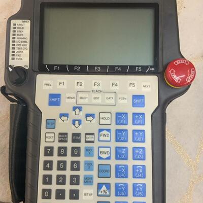议价A05B-2301-C331 FANUC发那科 示教器 工业机器人操控配件维修