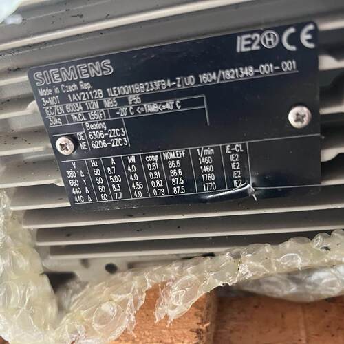 议价1LE10011BB233FB4-Z/UD 三相异步工业电机 IE2级动力设备维修