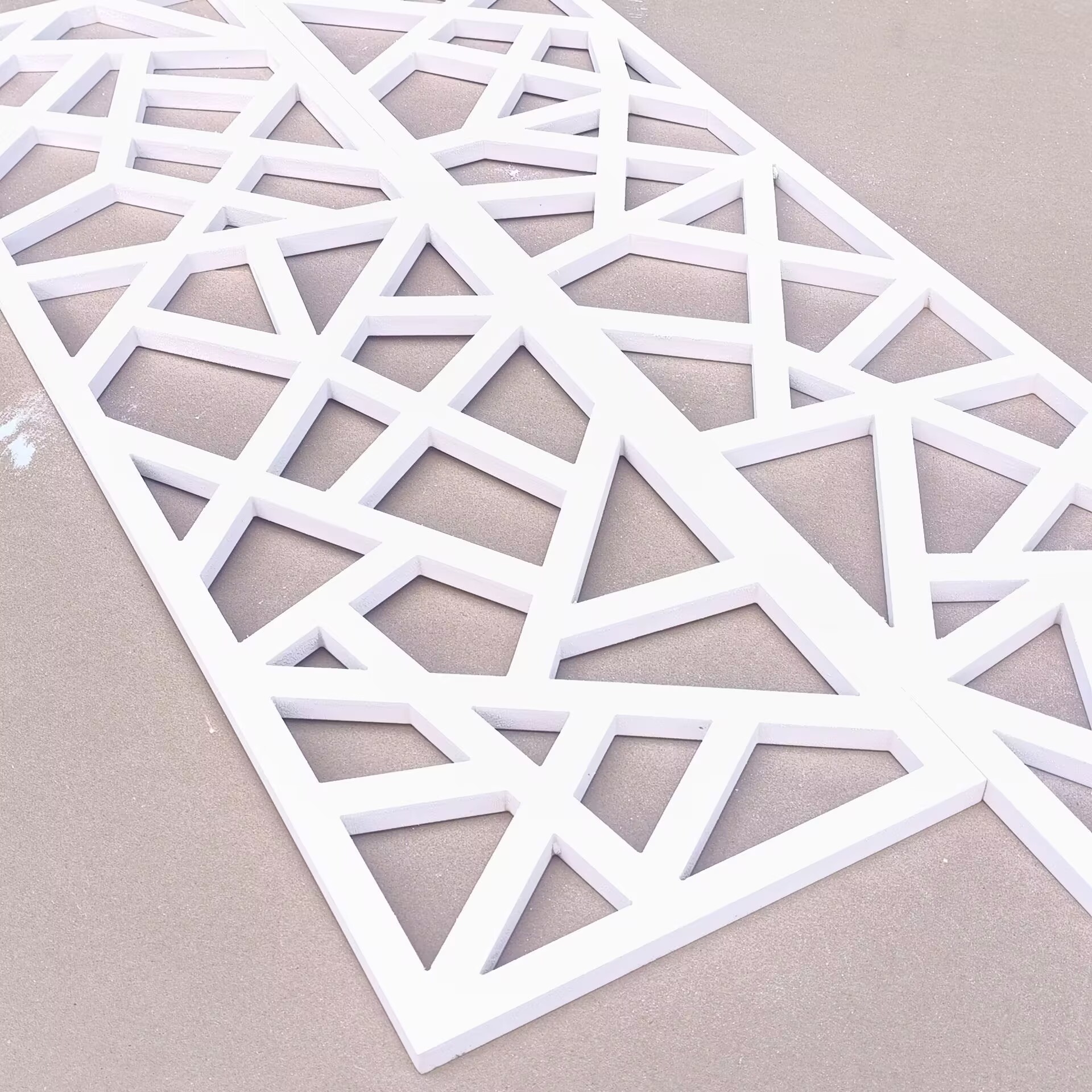 定制客厅背景吊顶通花板