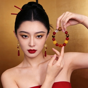 【赴宴】禧辰岛|原创红玛瑙多宝手串 东方雅韵赴宴时的从容底气