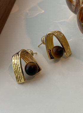 虎眼石耳钉2026新款爆款肌理感金属耳环女轻奢高级感设计独特耳饰