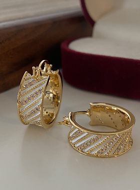 宽面微镶耳环2025新款爆款高级感珐琅耳饰轻奢欧美风设计法式耳扣