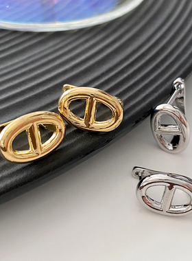 猪鼻子耳扣2025新款爆款几何耳环小香风耳钉简约高级气质轻奢耳饰