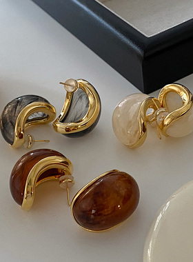 美拉德琥珀耳环2025新款爆款欧美耳钉女轻奢高级感小众独特CE耳饰