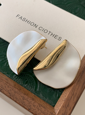 薄涂不规则金属圆片耳环2025新款高级感耳钉女小众设计欧美风耳饰